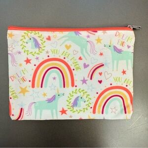 3/$10 🛒🛍️ Unicorn and Rainbow Pouch